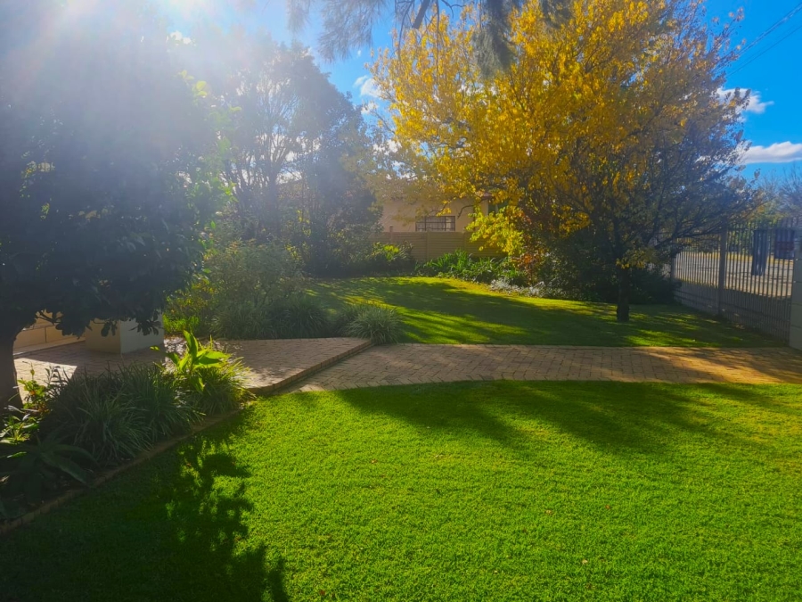 6 Bedroom Property for Sale in Senekal Free State
